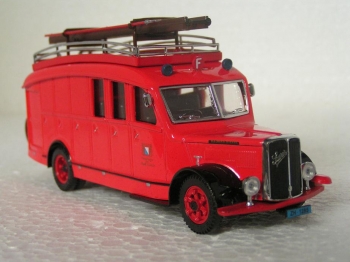Fourgon Saurer 3CT1D pompiers Suisse