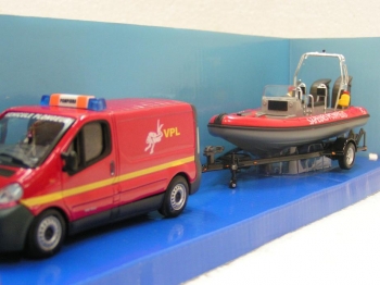 Renault Trafic VPL et bateau