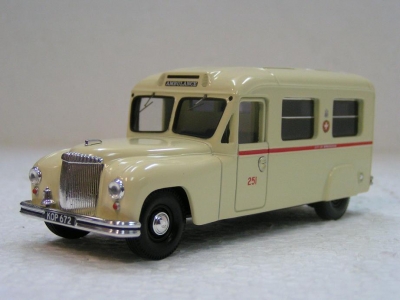 Daimler Ambulance Birmingham Fire Limited Edition / CORGI