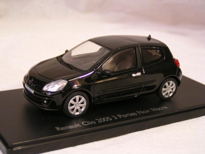 Renault Clio 2005 3 portes noir nacre / Nouveautés