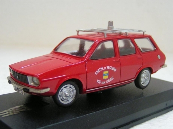 Renault 12 break pompiers de Vie sur C�re