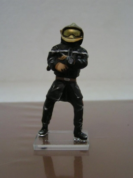 Tenue moderne avec casque SPF1 et lance