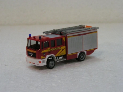 Fourgon Man M2000/98 FW / HERPA