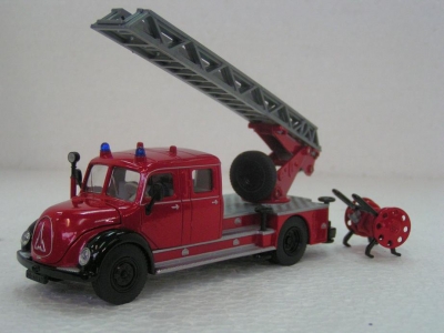 Grande �chelle pompiers Magirus / SIKU