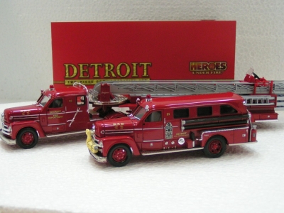 Coffret pompiers Detroit pumper + ladder Seagrave 70th anniversary / Les raret�s
