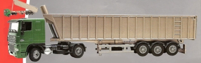 DAF XF cabine basse avec remorque benne basculante / Camions