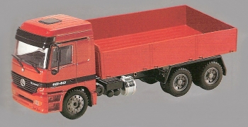 Camion Mercedes ACTROS avec remorque