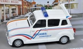 Renault 4L Douanes 