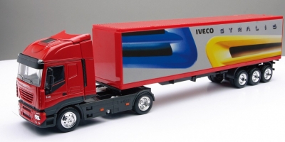 Camion IVECO STRALIS semi-remorque caisse / Camions