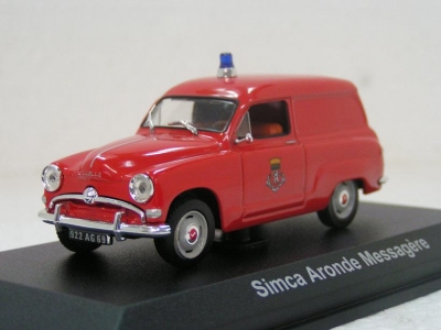 Simca Aronde Messag�re tol�e VID / NOREV