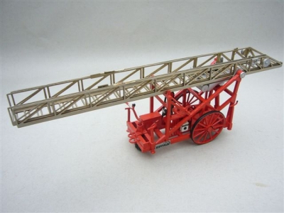 Echelle Riffaud sur chariot automoteur Pompiers de Paris