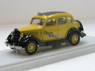 Ford 1935 Touring Sedan yellow cabriolet / Ford