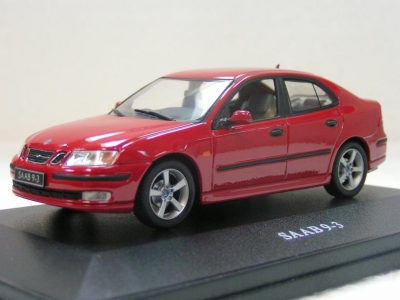 Saab 9-3 2000 rouge / Saab