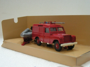 Land Rover + remorque zodiac