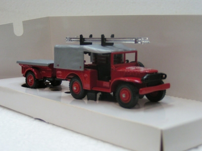 Dodge 4X4 VPI + remorque bach�e / VEREM