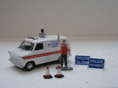 Ford Transit van Nottinghamshire police accident set / Police