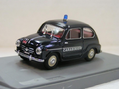 Fiat 600 D Berlina Carabinieri / Gendarmerie
