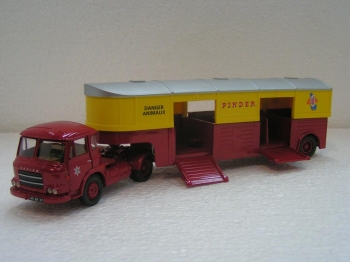 Saviem JL 20 semi transport d'animaux Pinder circus