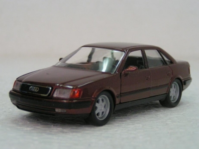 Audi 100 / Audi