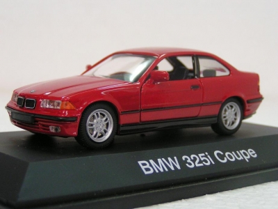 BMW 325i coupé / BMW