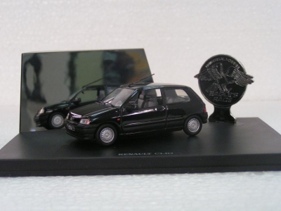 Renault Clio 3 portes noire / Renault