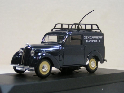 Renault Juvaquatre Gendarmerie / Gendarmerie
