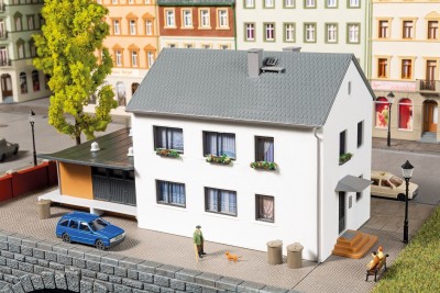 AUHAGEN kit à construire en plastique teinté de Kebab + barbier (colle non incluse) Batiments