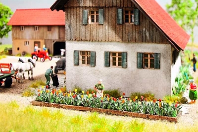 NOCH laser cut tulips Decorations and landscapes