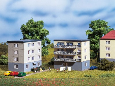AUHAGEN kit à construire en plastique teinté de 2 immeubles modernes (colle non incluse) Bulding
