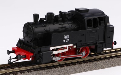 PIKO locomotive à vapeur 020 DB  ep III (2 rails DC analogic) (série HOBBY) Locomotives and railcars