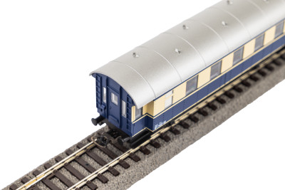 PIKO voiture voyageur 2 essieux BT ÖBB ep IV Trains