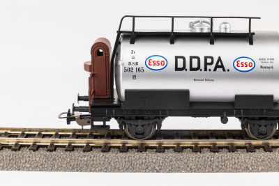 PIKO wagon citerne 2 essieux  