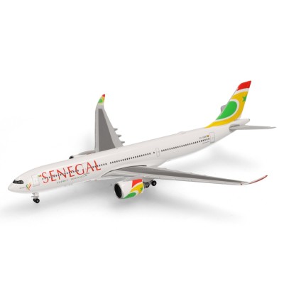 HERPA diecast plane Airbus A330-900neo 