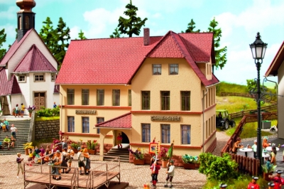 NOCH kit laser cut municipal office with school Trains