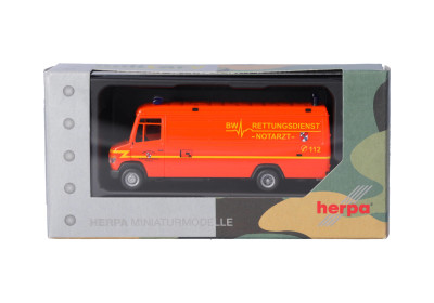 HERPA MB Sprinter 18FD Bus