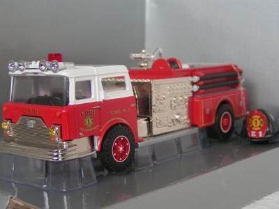 CORGI TOYS Mack CF pumper Lodi Fire engine