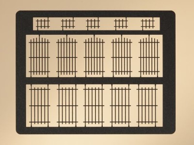AUHAGEN  set de grilles de fenêtre (maquettes plastiques teintées à construire colle non incluse) Decors et diorama