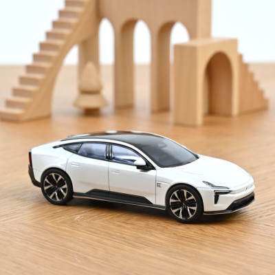 NOREV POLESTAR 5 2025 Snow Cars