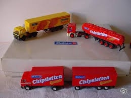 ALBEDO Set of 3 trucks and trailer  