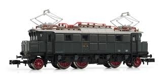 ARNOLD Locomotive électrique serie E04 DB (E0420) ep III Trains