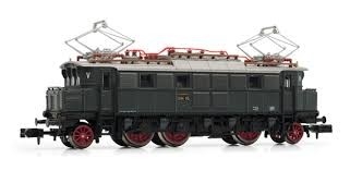 ARNOLD Locomotive électrique serie E04 DB (E0420) ep III Echelle N