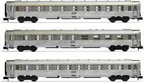 ARNOLD set de 3 voitures DEV Inox B10+A9+ A5 bar SNCF ep IV Voitures voyageurs