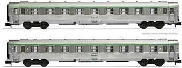 ARNOLD set de 2 voitures DEV Inox B9 avec souflets SNCF ep IV Trains