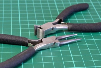 ARTESANIA LATINA  set de 2 pinces pour le modélisme (pour plier et couper) Peintures, colles et accessoires