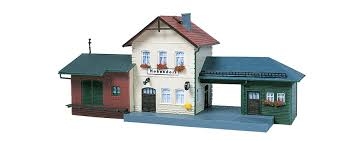 AUHAGEN kit plastique à construire Gare de Hohendorf (plastique teinté et décoré (simple à monter colle non fournie) Trains