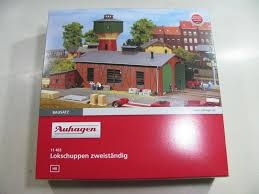 AUHAGEN plastic kit of two-road engine shed (258x170x102mm) Trains