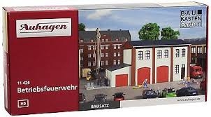 AUHAGEN plastic kit of factory fire brigade  (200x105x103mm) Trains