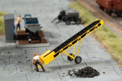 AUHAGEN plastic kit of Coal-loading yard (including 2 hoppers ,Conveyor belt , Weighbridge) HO scale