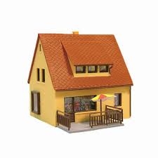 AUHAGEN plastic kit of House Elke (77x90x80mm) Trains