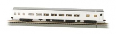 BACHMANN passenger car 85' smooth side coach painted unlettered aluminium Echelle HO